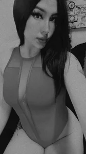 ambar_mills42 Ur favorite Pic