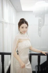 iio-You “与国同庆，与己共悦”🌷八月甘一 🎂生日快乐！ 사진 7