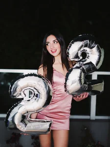 KatieMonroe Happy birthday Pic