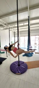 Lia_flowers pole dance lover Foto 5