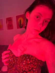 AdeleBabyGirlPublic图片