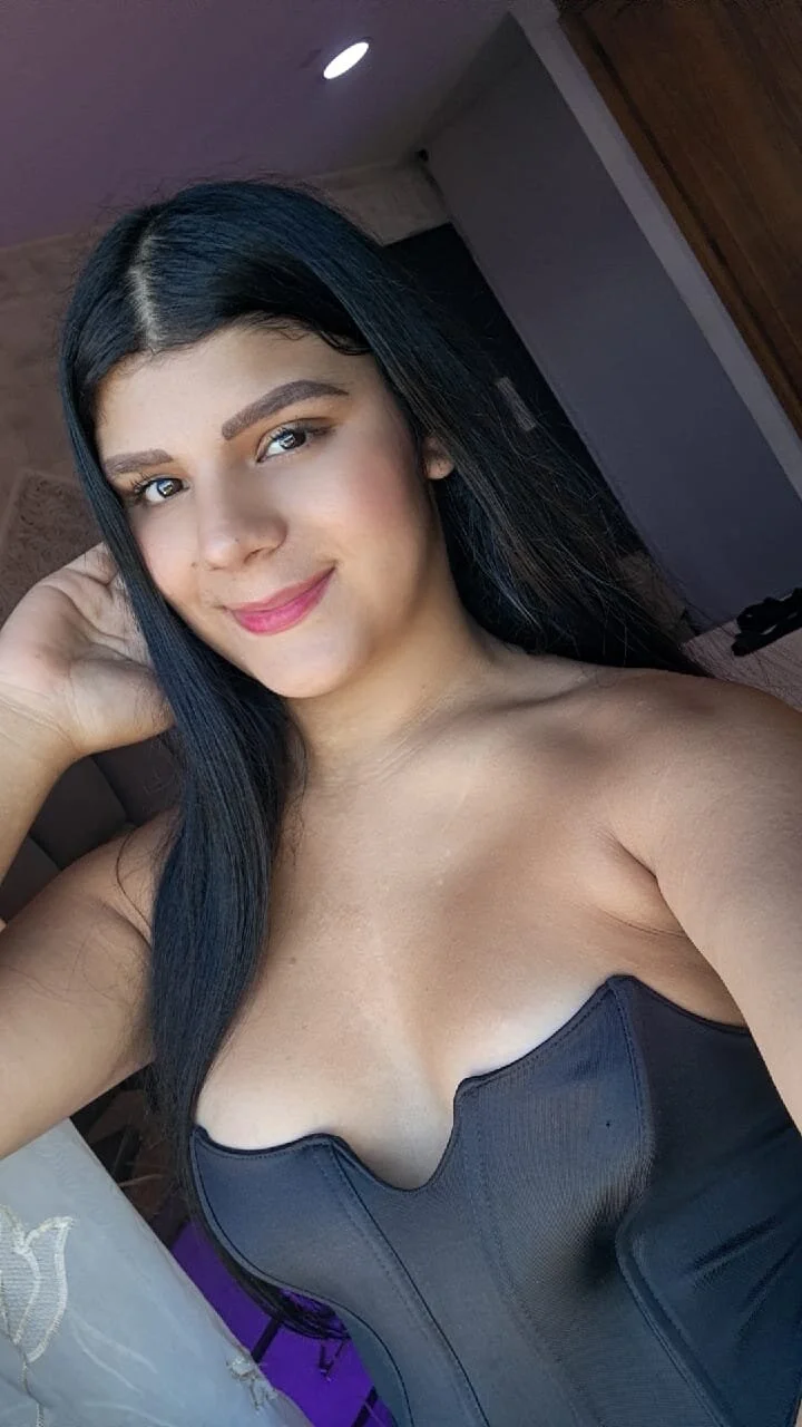 PauliinaBelle_ 热门图片 775