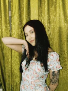 iris_sky 🥀🕸️ Foto