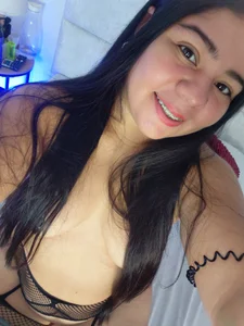 VOLUPTUOUS AND VERY PLEASANT GIRL