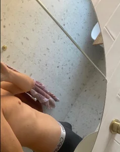 ilovepleasure000 Public Εικόνα
