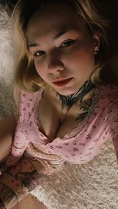RenLush: Dangerously beautiful 🔞 ( 4 фото)