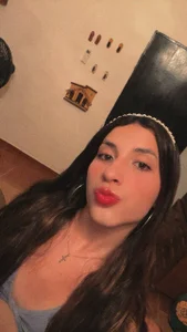 charolbruce_1: Just fans ( 2 фото)