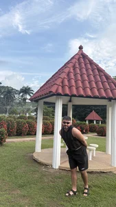 johnnyalx Pool Party Poză 7