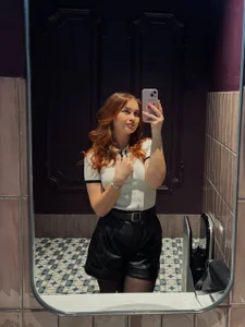 Public de EmilyThoma  2 Imagens