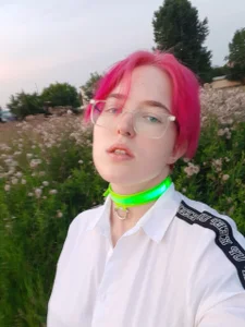 Manic_pixie_ Public Pic 4