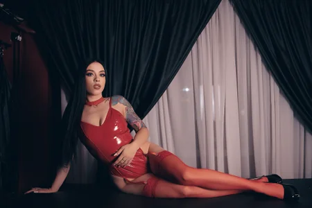 MadilynFox Guilty pleasures only รูป  4