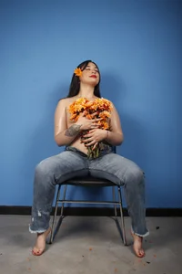 kyliie_ Unique as the sparkles of a flower🌻 Gambar 4