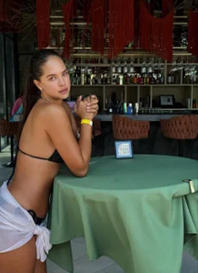 MeiLiscio I'm here too Pic