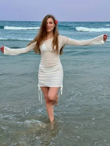 Adorielle Island girl🌺🌊 Foto 4