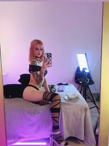 AlannaViera HEELS Pic