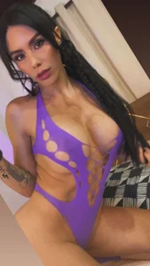 Perfect_design_ Do you like to see me in all these angles? slika 7