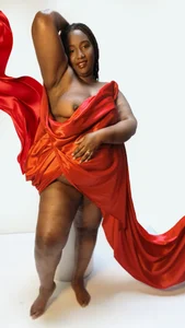 Kendra_Taylor_ Sexy red Pic 4