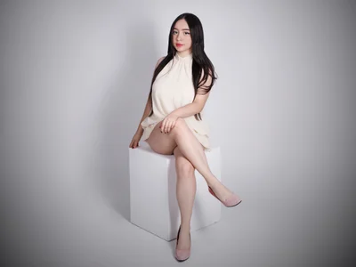 SweetChloe1's XXX Nude Photo 4