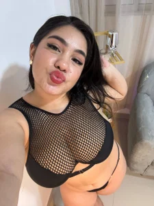 nicole_steele Today I want to be yours 😳 Hình 3