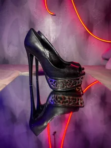 I am shoe fetishist ^-^ de Viky_Poll  4 Imagens