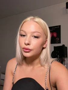 Emibunnyy Public slika 3