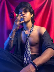 dreyk20 two versions of me on Valentine's Day; red shirt and roses, or black and temptation, choose 사진 4