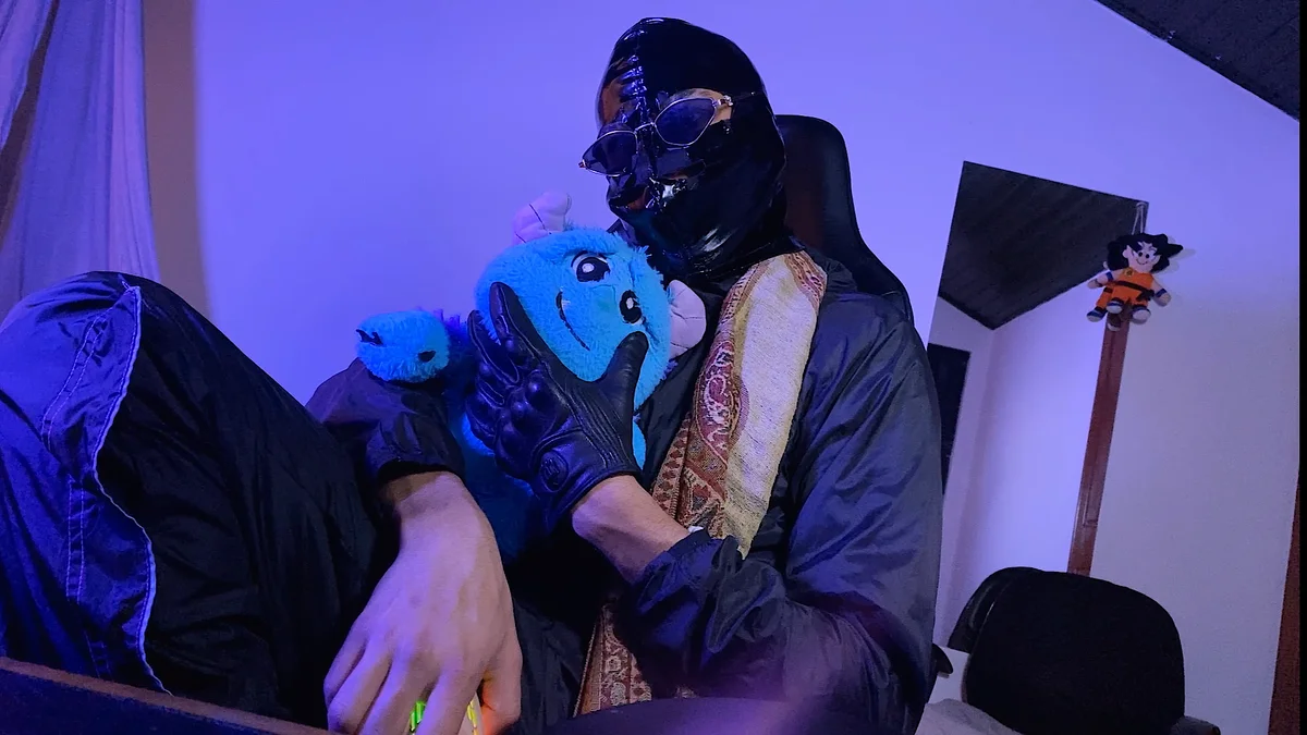 Foto  557 de 3v1l – em alta