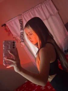 auroraa_velvet Public Pic 9