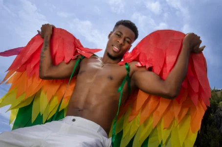 Lil_Curved's PRIDE 🌈 Sex Photo 5