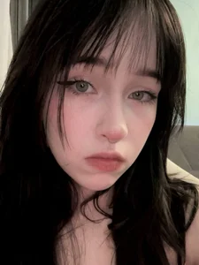 EvaHurt relaxing Pic