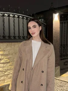 AmyReeves Public Pic 3