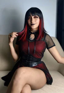 amaracooper_: immerse yourself in the dark and let yourself be seduced by the forbidden🖤😈 ( 2 фото)