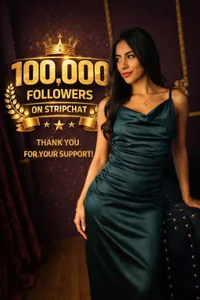 Lilybeeth We have 100,000 followers on Stripchat. 🤍 รูป 