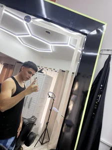 Michael_black01 Michael in barber зображення 3