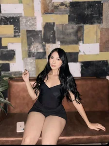 sara__gomez Sensual night 🖤 Immagine 