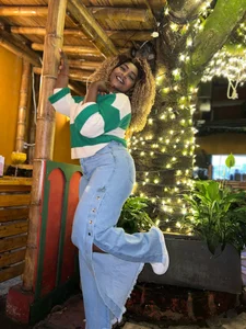 Aliana_Ross Public صورة واحدة|Aliana_Ross Public صورتان|Aliana_Ross Public  2 صور|Aliana_Ross Public  2 صورة