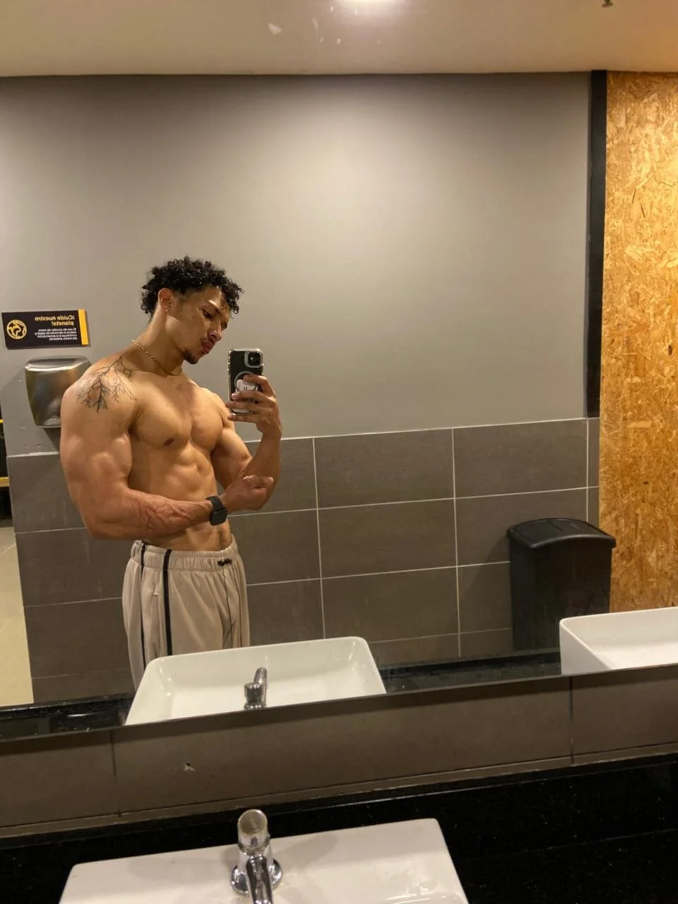 dominik_drake 熱門圖片 2457