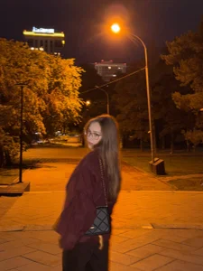 diniYeezya September Pic 2