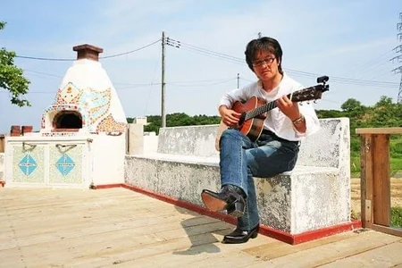 miyagi_no_hiroshi kullanıcısının Singing and playing albümü -  9 fotoğraf