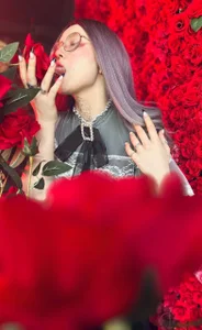 Dark_Lucious kullanıcısının Me in roses albümü -  fotoğraf