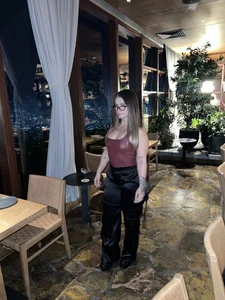 roxie_gates_ Salida cute Pic 5