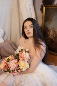 _Shy_Jenny_: Silk & Curves ( 2 фото)
