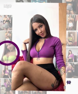 ArianaGolden IN MY HOUSE Pic