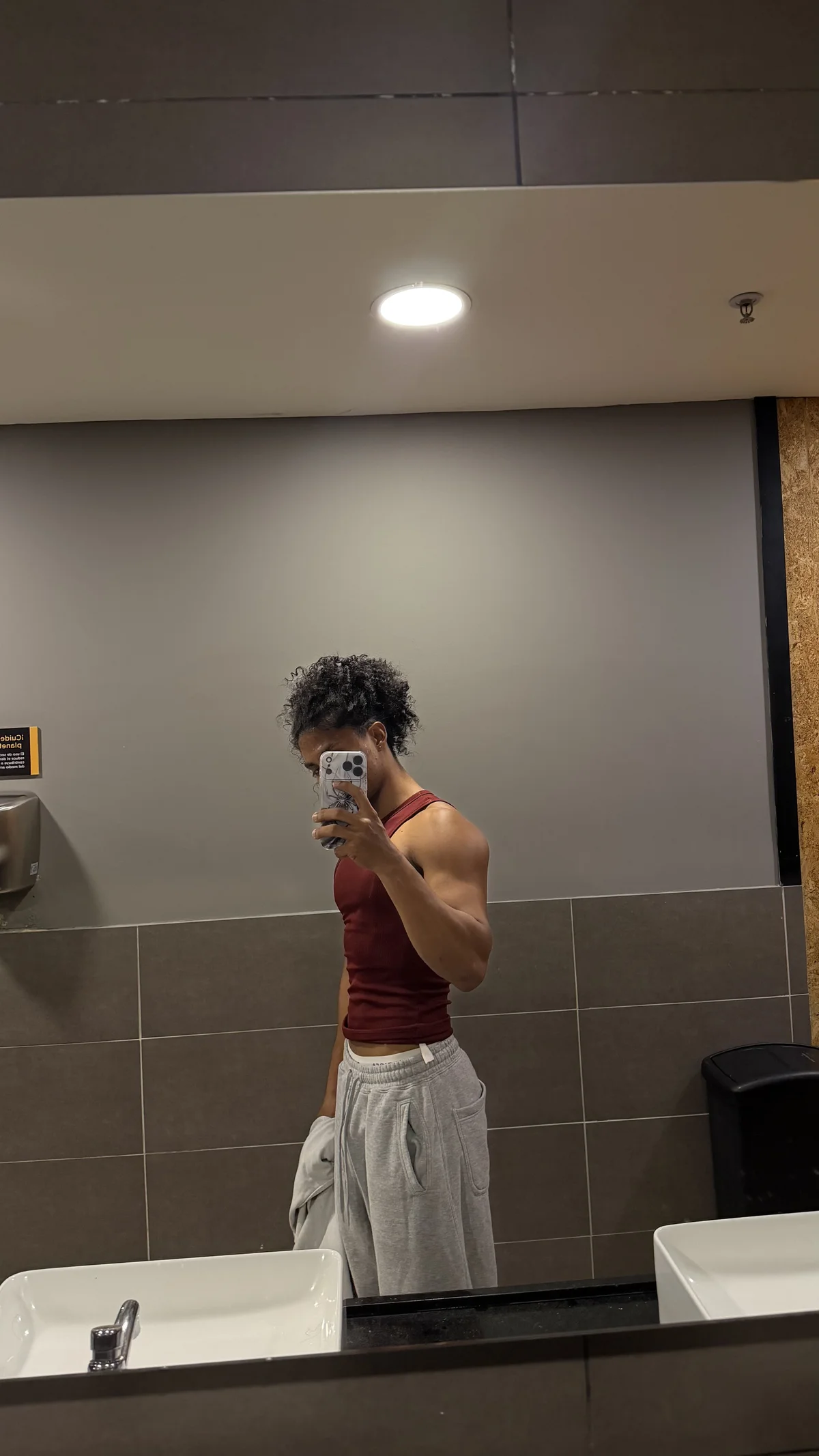 Lucas_eevans 님의 트렌드 중인 사진  7560개