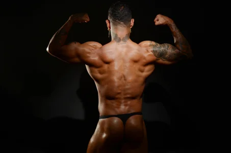 Tomy_maylon Power & Passion Pic 5