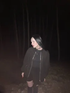 The dark forest loves silence de ElektraSunshine  3 Imagens