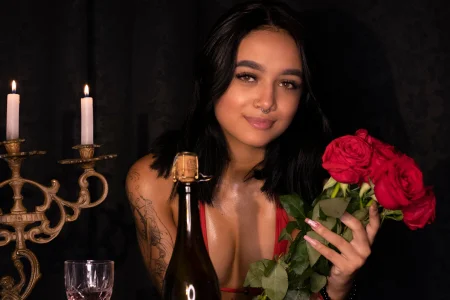 LizzyCooperjs Smile টি ছবি