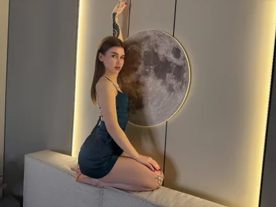 Hana_Watt 𝚃𝚎𝚗𝚍𝚎𝚛𝚗𝚎𝚜𝚜 𝚊𝚗𝚍 𝙶𝚛𝚊𝚌𝚎 𝚒𝚗 𝙴𝚟𝚎𝚛𝚢 𝙼𝚘𝚟𝚎𝚖𝚎𝚗𝚝 Pic 4