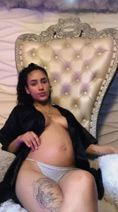 Layla_707 🤍🤍🤍 Foto 4