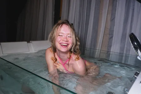 Lily_Young Enjoy me in my sexy bikini 사진 7